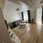Pretty Luxury Apartament's Appartement