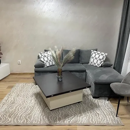 דירה Pretty Luxury Apartament's *